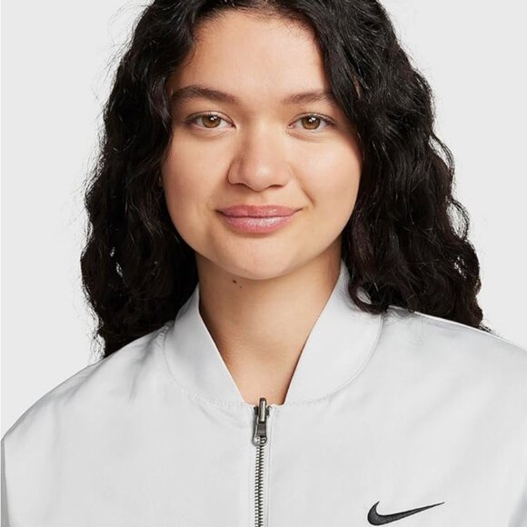 Nike Sportswear Women's Reversible Loose Fit Varsity Bomber Jacket, size XS/S - Picture 3 of 9